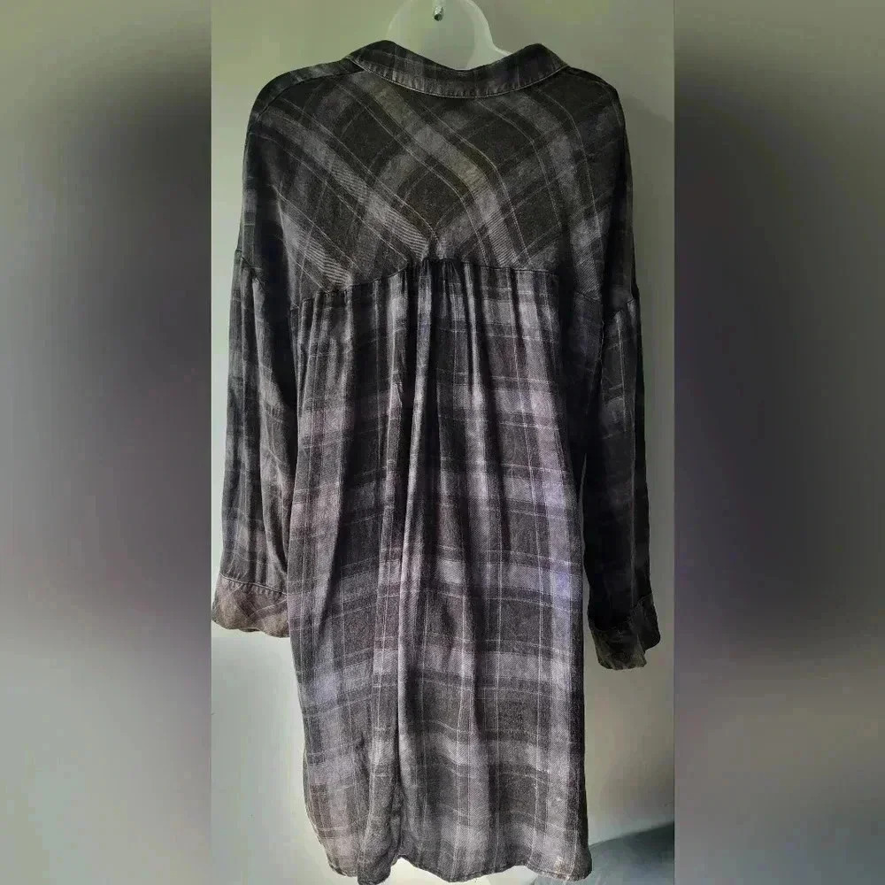 Mystree Blue & Black Plaid Half Button Hi Lo Collar Tunic Top size large - Picture 9 of 11